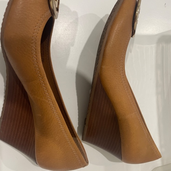 Tory birch shoes - Picture 2 of 5